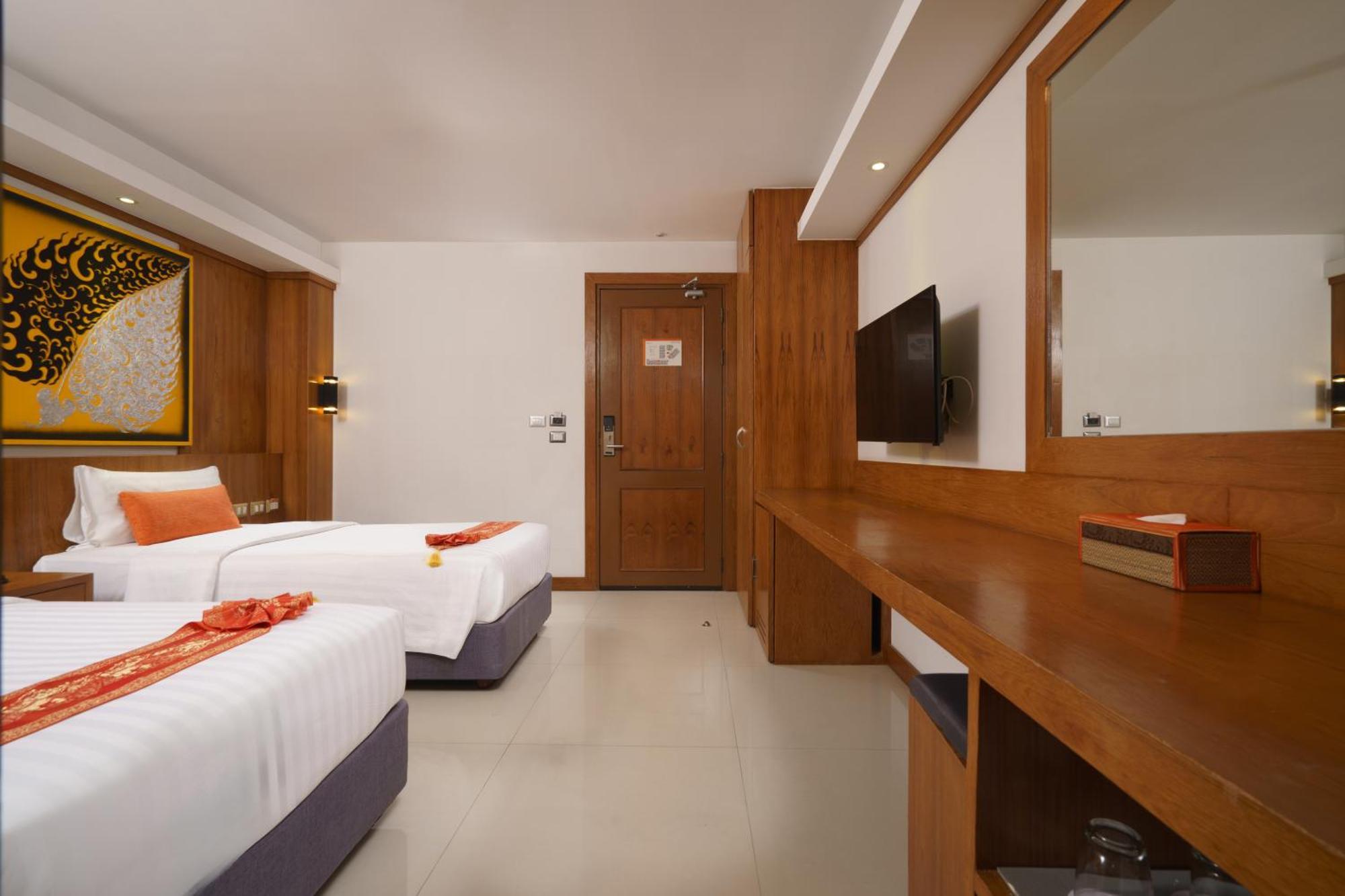 Chabana Kamala Hotel Zewnętrze zdjęcie